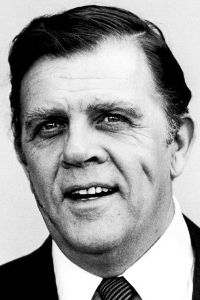 Pat Hingle
