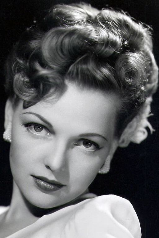 Elyse Knox